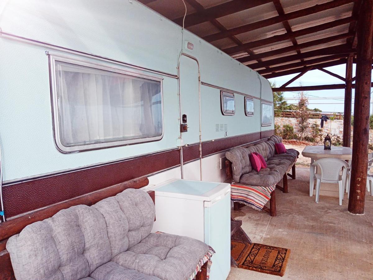 Caravan Fishing Spot Porto Roxa Agios Leon エクステリア 写真